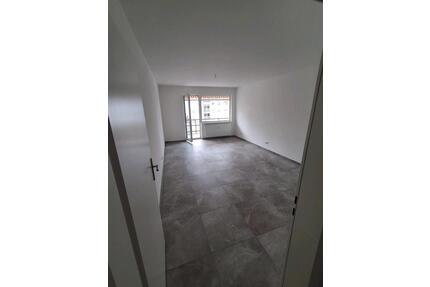 helle 2 Zimmer Wohnung mit Balkon in Essen-Katernberg