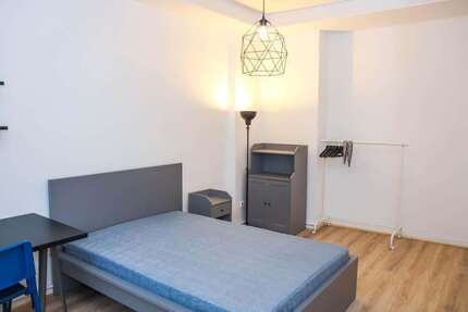 WG-Zimmer in Berlin 730,00 € 17 m²
