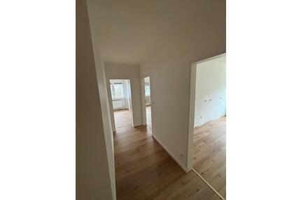 Renovierte 3-Zimmer Wohnung mit Balkon & Garage - Coburg