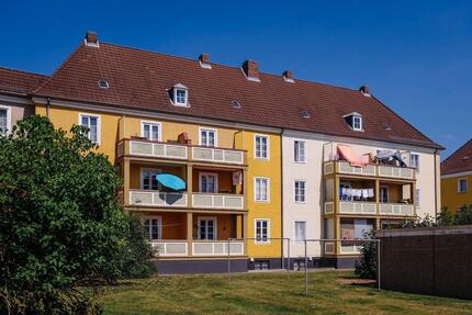 Großes Zimmer 21,10 m² innerhalb einer 3er-WG 2.OG links - Wolfsburg