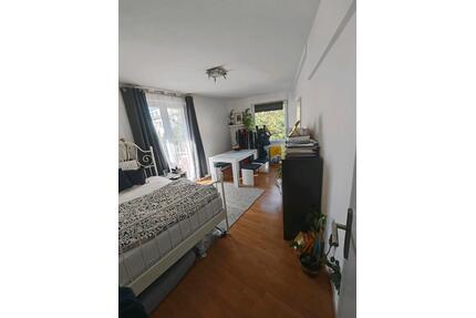 Sonniges 1-Zimmer Appartement mit Balkon - ab ca. 15.11.2026 - Düsseldorf Pempelfort