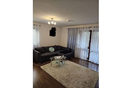 Provisionsfrei* Bezugsfrei, Komfortables Wohnen auf einer Ebene - 3 Zimmer, 2 Terrassen, TG-Stellplatz und Einbauküche - Schwäbisch Hall