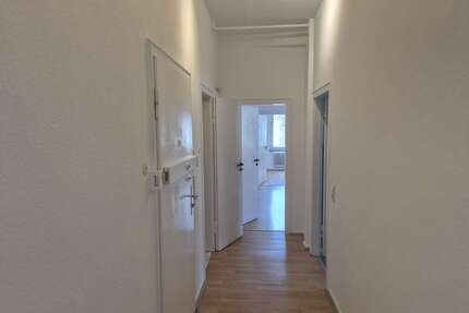 Wohnung zum Mieten in Düsseldorf 820,00 € 68 m²