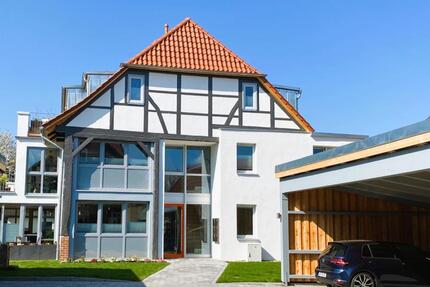 Dachgeschosswohnung im sanierten Altbau mit Balkon und Carport - Braunschweig Lehndorf-Watenbüttel