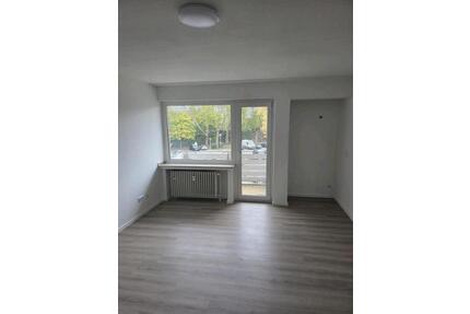 Renovierte 2,5 Raum Wohnung, WG geeignet in Oberhausen Sterkrade