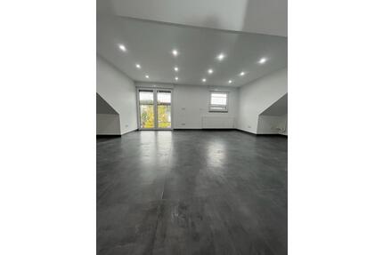 2-Zimmer Küche Bad-Wohnung mit Balkon in der Trierer Innenstadt