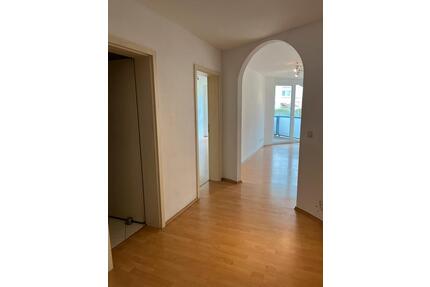 2,5 Zimmer Wohnung in Hockenheim zu vermieten - Oberhausen-Rheinhausen