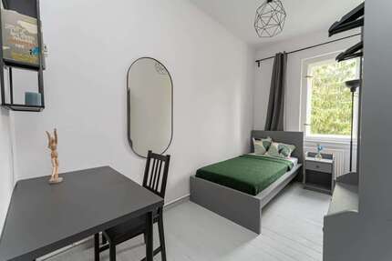 WG-Zimmer in Berlin 630,00 € 8 m²