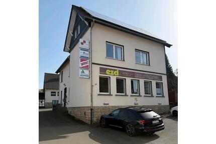 Helle 2 Zimmer EG Wohnung mit großem Bad u optional 2 Zusatzräume - Diemelsee