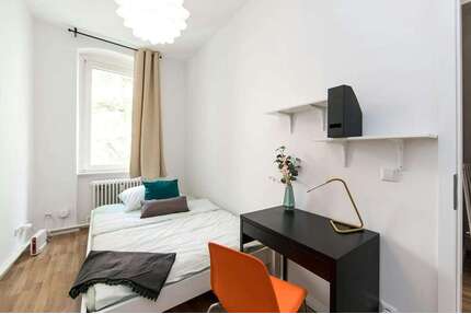 WG-Zimmer in Berlin 680,00 € 11 m²