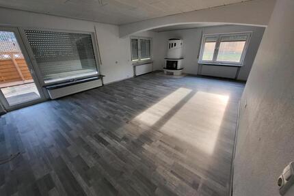 Attraktive 3,5 Zimmer Erdgeschosswohnung in 97922 Lauda - Lauda-Königshofen
