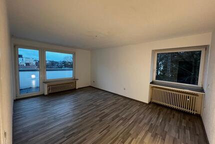 Stadtzentrale 3 - Zimmer Wohnung mit Balkon - Lüdenscheid Staberg