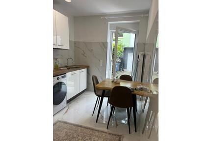 Super EG Wohnung Vollmöbliert mit Küche Zentrale Lage in Essen