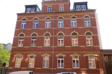 Ab 01.05.26! Zentrumsnahe 3-Zimmer Whg. mit Balkon und Abstellraum - Zwickau Innenstadt