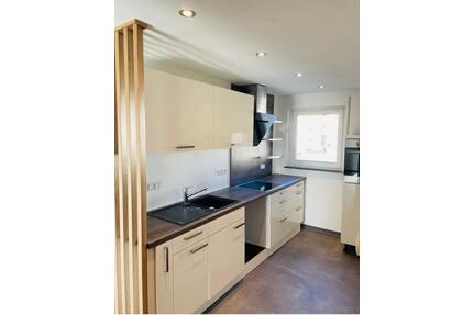 3 Zimmer Wohnung - 1.400,00&nbsp;EUR Kaltmiete, ca.&nbsp; 90,00&nbsp;m&sup2; in Friedrichshafen (PLZ: 88045)