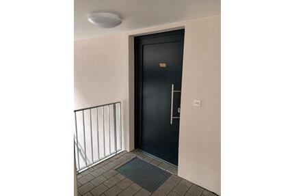 Erstbezug 1-Zimmer Wohnung möbliert Zentrum Strom Internet inkl. - Erlangen Am Anger