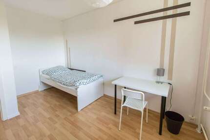 WG-Zimmer in Berlin 580,00 € 12 m²