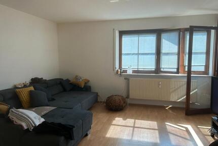 Gemütlich helle Wohnung - 2.5 Zimmer - mit Wintergarten - Ditzingen