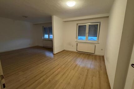 3-Zimmer Wohnung in Pirmasens - 550,00&nbsp;EUR Kaltmiete, ca.&nbsp; 75,00&nbsp;m&sup2; in Pirmasens (PLZ: 66954) Fehrbach