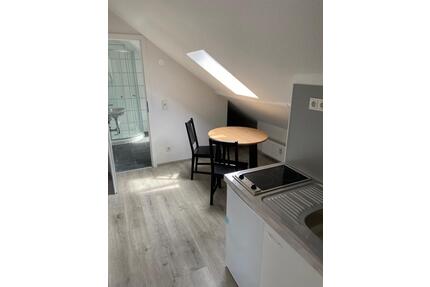 Studentenzimmer im 2er WG - 280,00&nbsp;EUR Kaltmiete, ca.&nbsp; 14,00&nbsp;m&sup2; in Mannheim (PLZ: 68199) Niederfeld