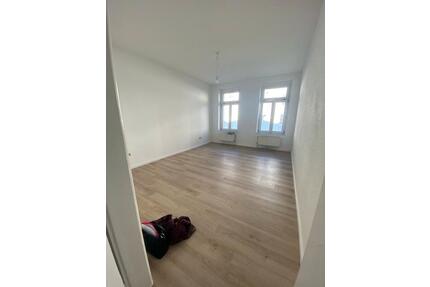 helles WG Zimmer zu vermieten 01.06.27-31.03.27 - Leipzig Altwest