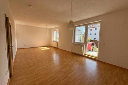 2-Zimmer Wohnung mit Garten, Balkon und Carport Stellplatz - Nauen