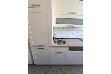Moderne 2 Zimmer Wohnung, EBK, Balkon in Merseburg