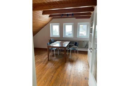 2-Zimmer Dachgeschoss Wohnung - 600,00&nbsp;EUR Kaltmiete, ca.&nbsp; 41,00&nbsp;m&sup2; in Bayreuth (PLZ: 95445) Meyernberg