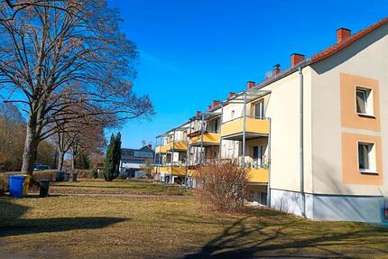 3 Zimmer Wohnung mit Balkon,Badewanne und EBK in Holleben - Teutschenthal