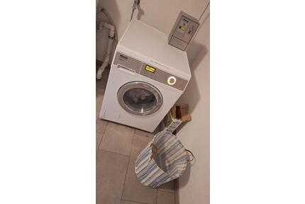 Wg Zimmer zu vermieten - 450,00&nbsp;EUR Kaltmiete, ca.&nbsp; 15,00&nbsp;m&sup2; in Ravensburg (PLZ: 88213) Galgenhalde