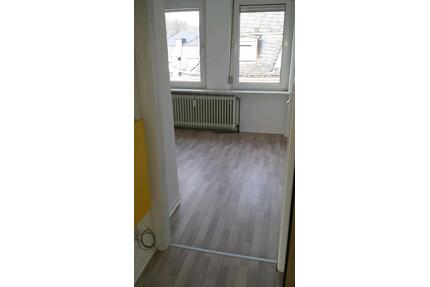 2,5 zimmer wohnung - 400,00&nbsp;EUR Kaltmiete, ca.&nbsp; 50,00&nbsp;m&sup2; in Siegen (PLZ: 57076) Weidenau
