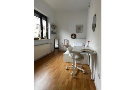 Studenten Zimmer zu vermieten - 500,00&nbsp;EUR Kaltmiete, ca.&nbsp; 10,00&nbsp;m&sup2; in Bremen (PLZ: 28195)