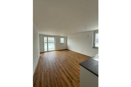 3 Zimmer Wohnung in Kemnath mit EBK und Carport