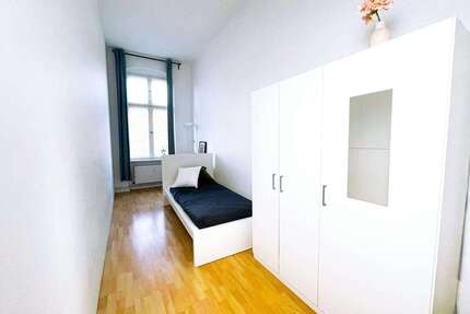 WG-Zimmer in Berlin 670,00 € 12 m²