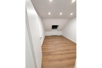 Renovierte 3 Zimmer Wohnung, 78 m², am Engelbosteler Damm - Hannover Nord