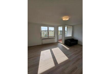 Sachsenhausen 37m2, Balkon - 690,00&nbsp;EUR Kaltmiete, ca.&nbsp; 35,00&nbsp;m&sup2; in Frankfurt am Main (PLZ: 60596) Süd