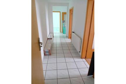 4 Zimmer Dachgeschoss Wohnung _ ab sofort verfügbar - Köln Mülheim