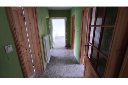 Helle 80qm 2 Zimmer Wohnung mit Garten & Stellplatz 2 ZKB - Alsfeld