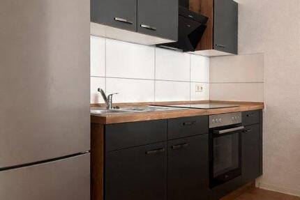 Stilvolle 2 Raum-Wohnung mit großem Balkon + Einbauküche (privat) - Magdeburg Neue Neustadt