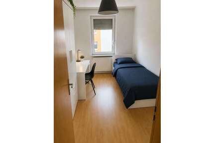 WG-Zimmer in Nürnberg 699,00 € 9 m²