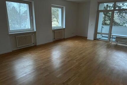 Schöne helle 3-Zimmer Wohnung in Dahlem - Berlin Steglitz-Zehlendorf