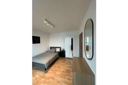 WG-Zimmer in München 700,00 € 14 m²