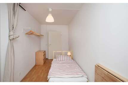 WG-Zimmer in Berlin 545,00 € 11 m²