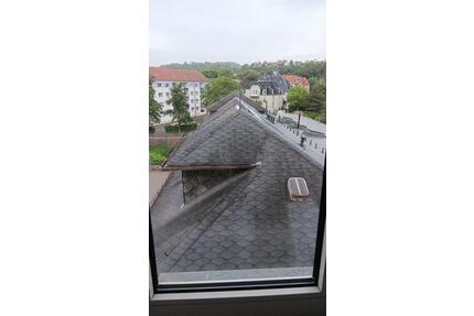 Dachgeschoss 3 Zimmer Wohnung mit Extra Küche+geräumiges Bad mit Wanne!# DD51 - Freital