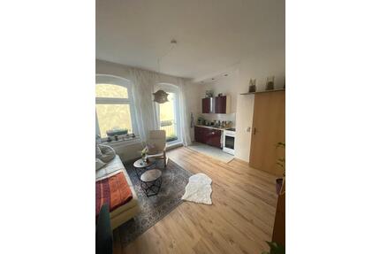 2 Zimmer Wohnung zur Untermiete August 26 - Februar 27 - Halle (Saale) Büschdorf