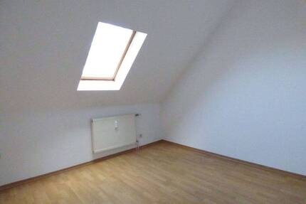 Nachmieter gesucht ab 1.7. EBK* ! lichtdurchflutete Zimmer - offene Küche - Chemnitz Gablenz