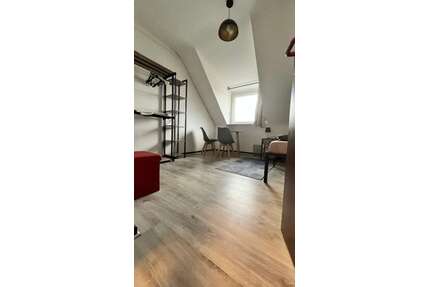 WG-Zimmer in Düsseldorf 550,00 € 10 m²