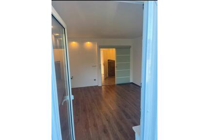 1 Zimmer Appartment Flughafennähe ( Köln) Saniert
