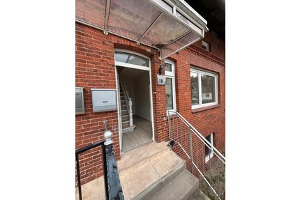 3 Zimmer Wohnung zu vermieten - 1.250,00&nbsp;EUR Kaltmiete, ca.&nbsp; 94,00&nbsp;m&sup2; in Geesthacht (PLZ: 21502)