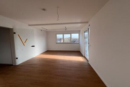 Helle 4 Zimmer Wohnung, 119, Aufzug, Balkon, zwei Bäder - Burscheid